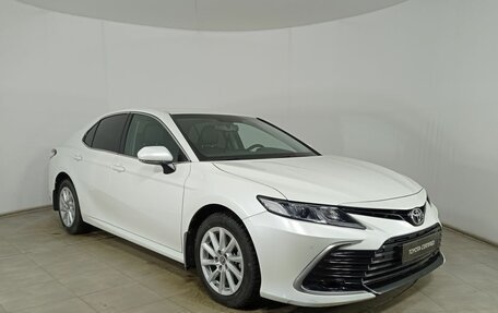 Toyota Camry, 2021 год, 2 660 000 рублей, 7 фотография