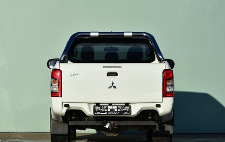 Mitsubishi L200 IV рестайлинг, 2021 год, 2 780 000 рублей, 4 фотография