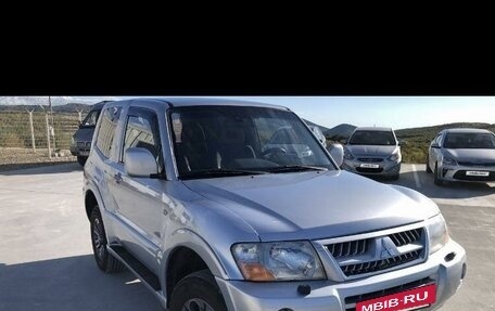 Mitsubishi Pajero III рестайлинг, 2004 год, 1 650 000 рублей, 2 фотография