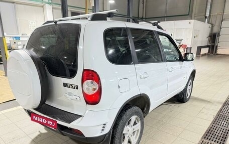 Chevrolet Niva I рестайлинг, 2017 год, 765 000 рублей, 2 фотография