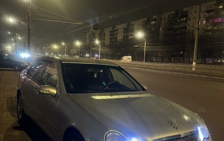 Mercedes-Benz C-Класс, 2000 год, 650 000 рублей, 1 фотография