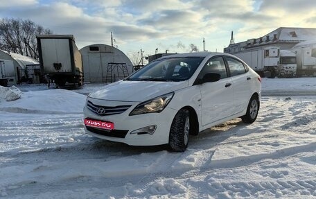 Hyundai Solaris II рестайлинг, 2015 год, 1 360 000 рублей, 1 фотография