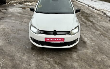 Volkswagen Polo VI (EU Market), 2014 год, 810 000 рублей, 1 фотография