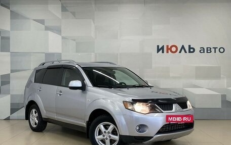 Mitsubishi Outlander III рестайлинг 3, 2007 год, 1 060 000 рублей, 3 фотография