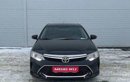 Toyota Camry, 2017 год, 2 250 000 рублей, 2 фотография