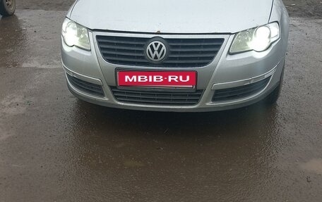 Volkswagen Passat B6, 2005 год, 800 000 рублей, 5 фотография