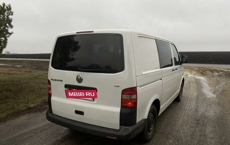 Volkswagen Transporter T5 рестайлинг, 2006 год, 945 000 рублей, 4 фотография