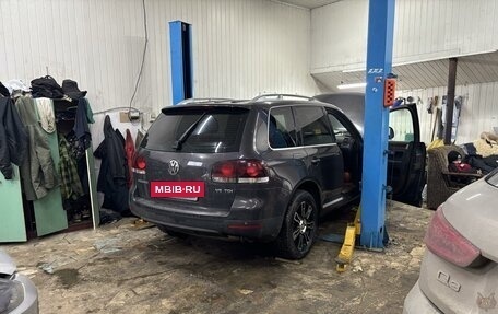 Volkswagen Touareg III, 2007 год, 1 550 000 рублей, 36 фотография