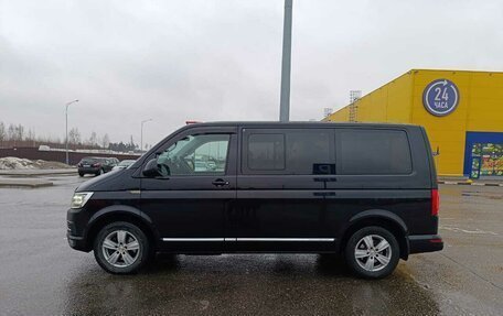 Volkswagen Caravelle T6 рестайлинг, 2016 год, 3 700 000 рублей, 3 фотография