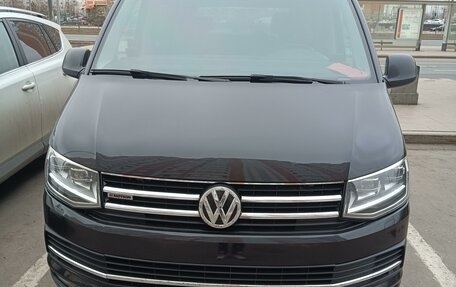 Volkswagen Caravelle T6 рестайлинг, 2016 год, 3 700 000 рублей, 2 фотография