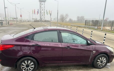 Hyundai Solaris II рестайлинг, 2013 год, 880 000 рублей, 4 фотография