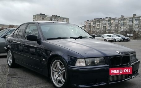 BMW 3 серия, 1998 год, 550 000 рублей, 4 фотография