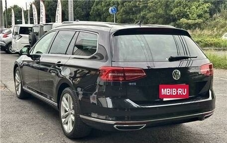 Volkswagen Passat B8 рестайлинг, 2017 год, 1 590 000 рублей, 3 фотография