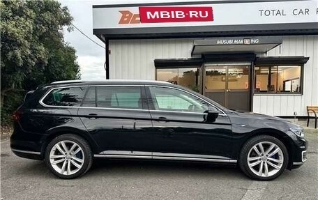 Volkswagen Passat B8 рестайлинг, 2017 год, 1 590 000 рублей, 8 фотография