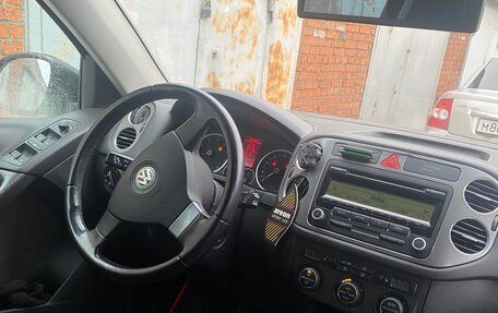 Volkswagen Tiguan I, 2008 год, 850 000 рублей, 4 фотография