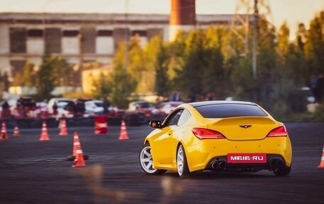 Hyundai Genesis Coupe I рестайлинг, 2010 год, 2 500 000 рублей, 29 фотография