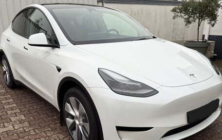 Tesla Model Y I, 2024 год, 5 235 000 рублей, 3 фотография