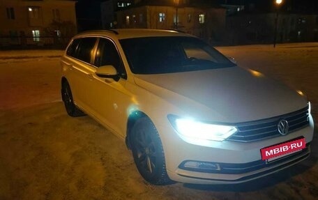 Volkswagen Passat B8 рестайлинг, 2017 год, 2 600 000 рублей, 16 фотография