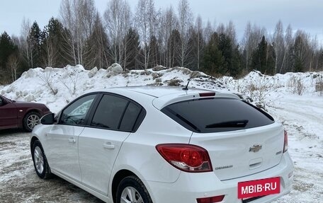 Chevrolet Cruze II, 2013 год, 865 000 рублей, 3 фотография