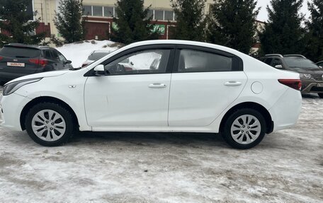 KIA Rio IV, 2018 год, 820 000 рублей, 8 фотография