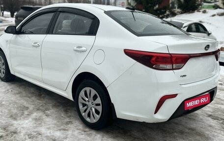 KIA Rio IV, 2018 год, 820 000 рублей, 4 фотография