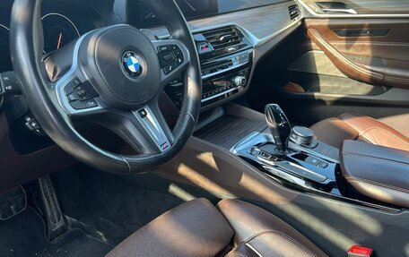 BMW 5 серия, 2018 год, 4 800 000 рублей, 6 фотография