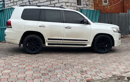 Toyota Land Cruiser 200, 2012 год, 3 700 000 рублей, 2 фотография