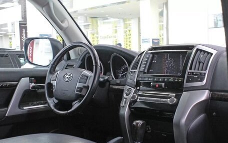 Toyota Land Cruiser 200, 2012 год, 3 700 000 рублей, 6 фотография