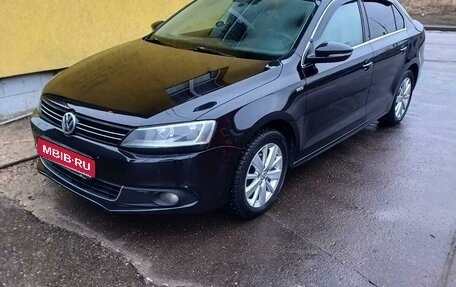 Volkswagen Jetta VI, 2013 год, 1 390 000 рублей, 6 фотография