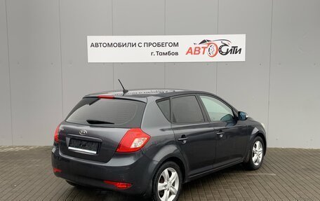 KIA cee'd I рестайлинг, 2011 год, 800 000 рублей, 7 фотография