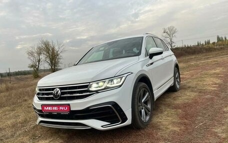 Volkswagen Tiguan II, 2021 год, 3 950 000 рублей, 16 фотография