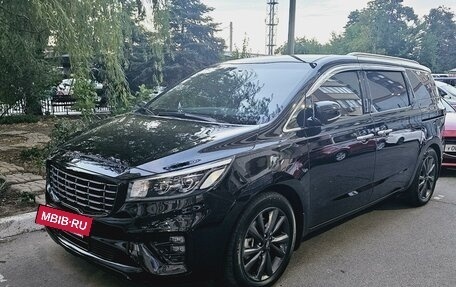 KIA Carnival III, 2020 год, 3 700 000 рублей, 10 фотография