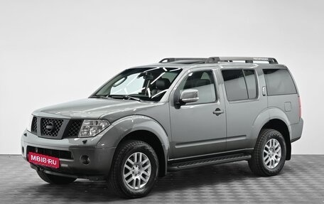 Nissan Pathfinder, 2007 год, 945 000 рублей, 1 фотография