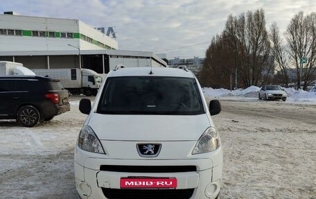 Peugeot Partner II рестайлинг 2, 2010 год, 560 000 рублей, 1 фотография