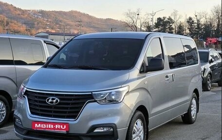 Hyundai Grand Starex Grand Starex I рестайлинг 2, 2020 год, 2 523 164 рублей, 2 фотография