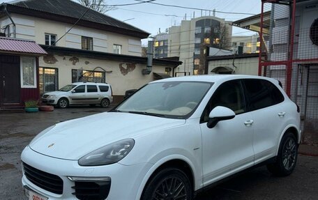 Porsche Cayenne III, 2016 год, 4 350 000 рублей, 2 фотография