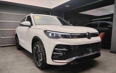 Volkswagen Tiguan, 2024 год, 5 949 000 рублей, 3 фотография