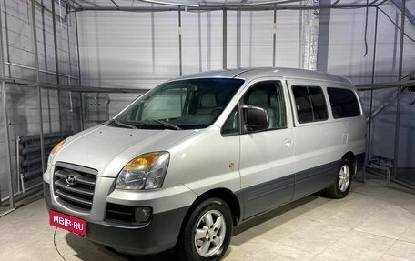 Hyundai Starex I рестайлинг, 2007 год, 658 000 рублей, 1 фотография