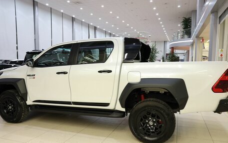 Toyota Hilux VIII, 2024 год, 9 500 000 рублей, 10 фотография