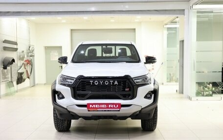 Toyota Hilux VIII, 2024 год, 9 500 000 рублей, 3 фотография