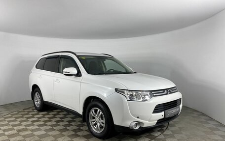 Mitsubishi Outlander III рестайлинг 3, 2012 год, 1 250 000 рублей, 3 фотография