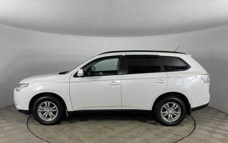 Mitsubishi Outlander III рестайлинг 3, 2012 год, 1 250 000 рублей, 8 фотография