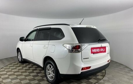 Mitsubishi Outlander III рестайлинг 3, 2012 год, 1 250 000 рублей, 7 фотография