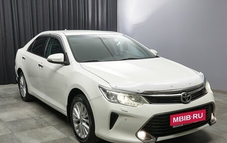 Toyota Camry, 2015 год, 2 297 000 рублей, 3 фотография