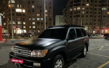 Toyota Land Cruiser 100 рестайлинг 2, 2004 год, 1 900 000 рублей, 2 фотография