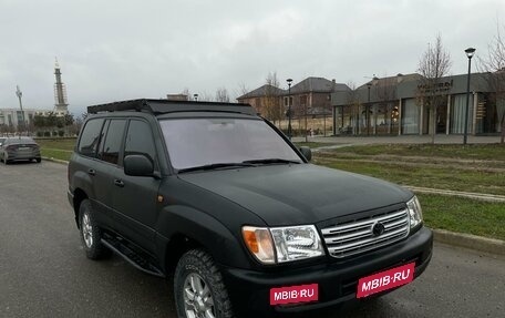 Toyota Land Cruiser 100 рестайлинг 2, 2004 год, 1 900 000 рублей, 4 фотография