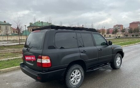 Toyota Land Cruiser 100 рестайлинг 2, 2004 год, 1 900 000 рублей, 5 фотография