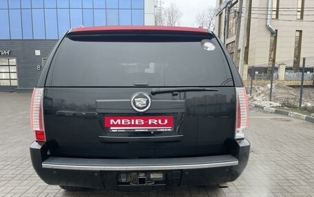 Cadillac Escalade III, 2007 год, 1 990 000 рублей, 4 фотография