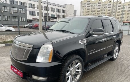 Cadillac Escalade III, 2007 год, 1 990 000 рублей, 7 фотография