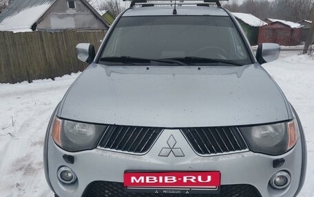 Mitsubishi L200 IV рестайлинг, 2008 год, 1 500 000 рублей, 4 фотография